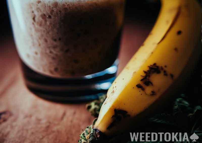 Banana smoothie with weed