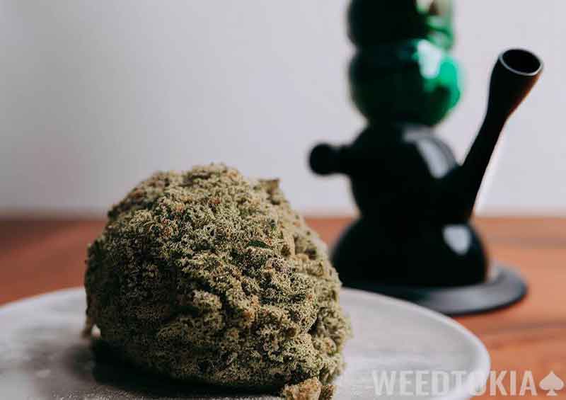 Moon Rock and bong